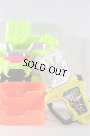 Photo1: Kamen Rider Ex-Aid / DX Kimewaza Slot Holder & Bakusou Bike Gashat Used (1)