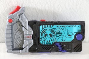 Photo1: Kamen Rider Zero-One / DX Assault Wolf Progrise Key Used (1)