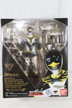 Photo1: S.H.Figuarts / Chojin Sentai Jetman Black Condor with Package (1)