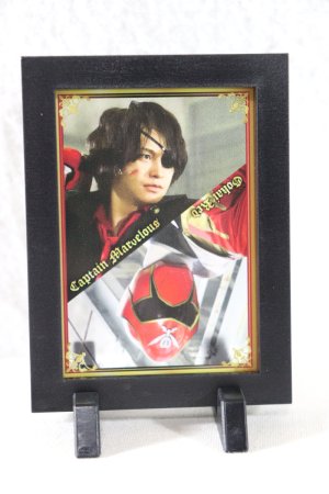 Photo1: Kaizoku Sentai Gokaiger / Frame Magnet Captain Marvelous & Gokai Red (1)