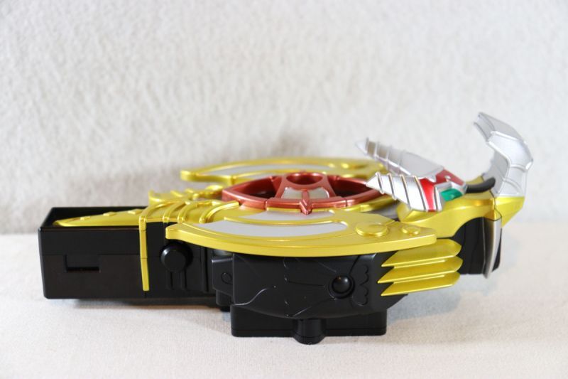 Kamen Rider Kiva / Complete Selection Modification CSM Tatsulot with ...