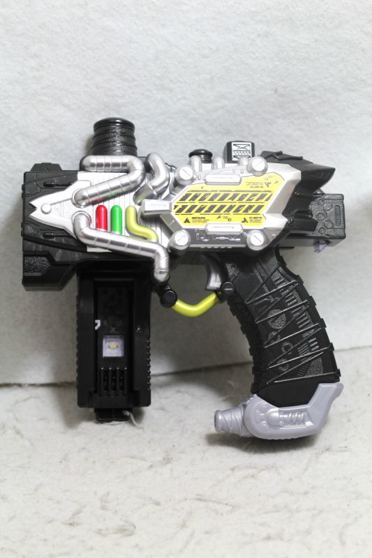 Kamen Rider Build / DX TranSteam Gun with Bat Lost Bottle Used