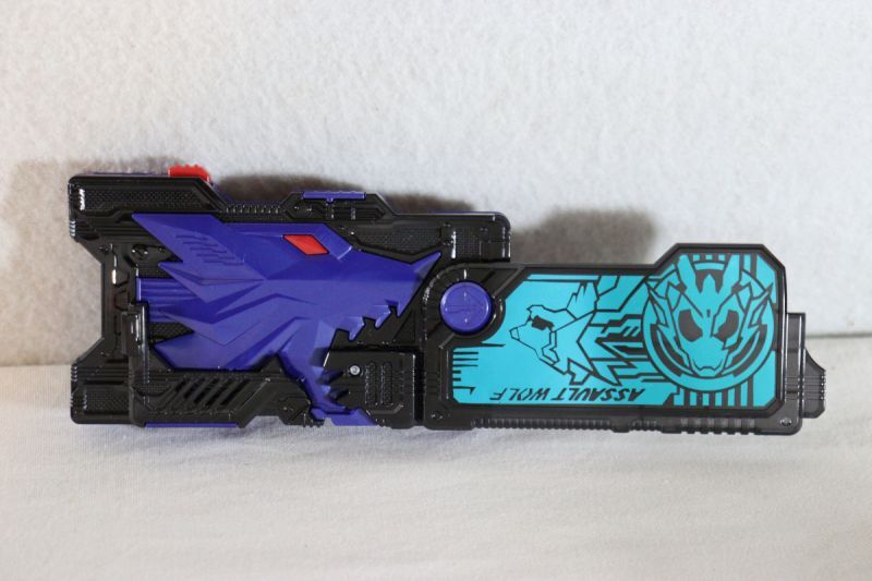 Kamen Rider Zero-One / DX Shining Hopper Progrise Key & Assault Wolf ...