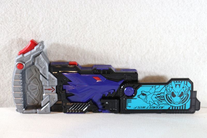 Kamen Rider Zero-One / DX Assault Wolf Progrise Key Used