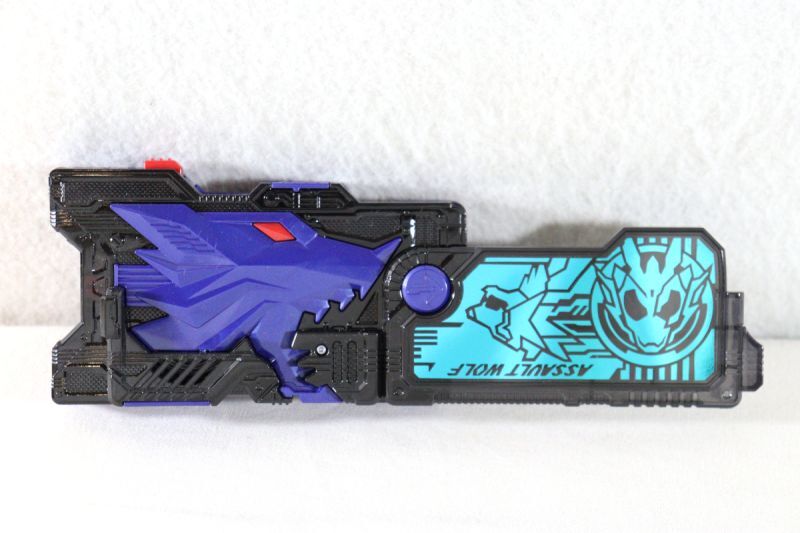 Kamen Rider Zero-One / DX Shining Hopper Progrise Key & Assault Wolf ...