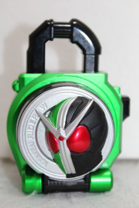 Kamen Rider Gaim / DX W Cyclone Joker Lockseed