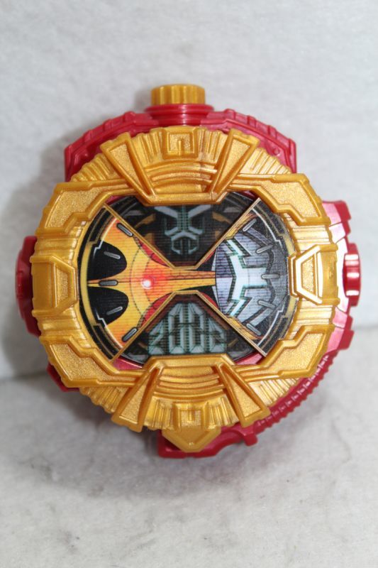 Kamen Rider Zi-O / DX Kuuga Ride Watch Used