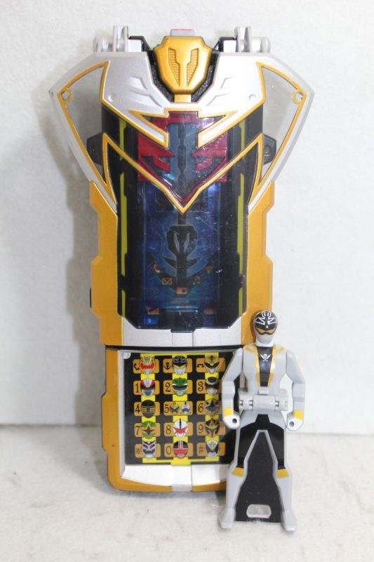 Kaizoku Sentai Gokaiger / Gokai Cellular Used