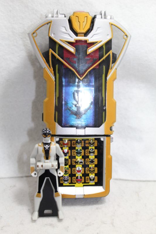 Kaizoku Sentai Gokaiger / Gokai Cellular Used