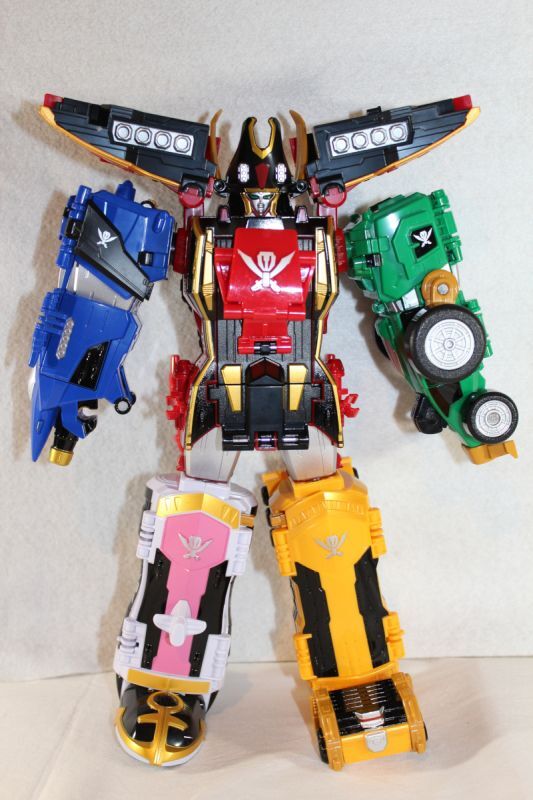 Kaizoku Sentai Gokaiger / Kaizoku Gattai DX Magi Gokaioh with Package