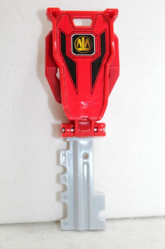 Kaizoku Sentai Gokaiger / Red Falcon Ranger Key Chojyu Sentai Liveman (2)