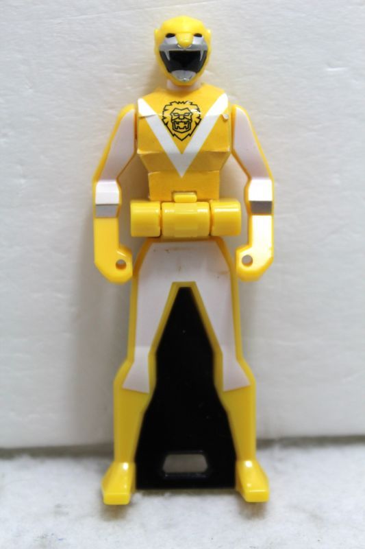 Kaizoku Sentai Gokaiger / Yellow Lion Ranger Key Choujuu Sentai Liveman (2)