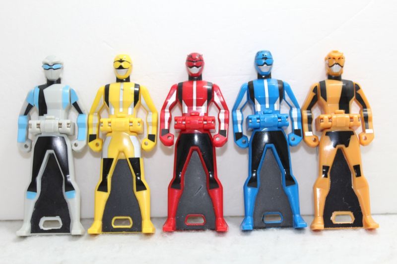 Kaizoku Sentai Gokaiger / GoBusters Ranger Key Set (2)