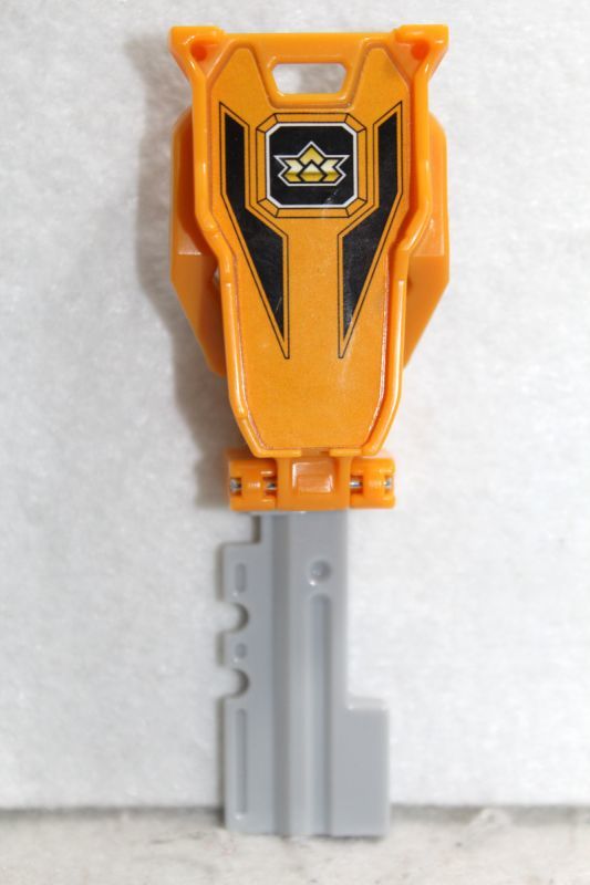 Kaizoku Sentai Gokaiger / Shinken Gold Ranger Key Samurai Sentai Shinkenger