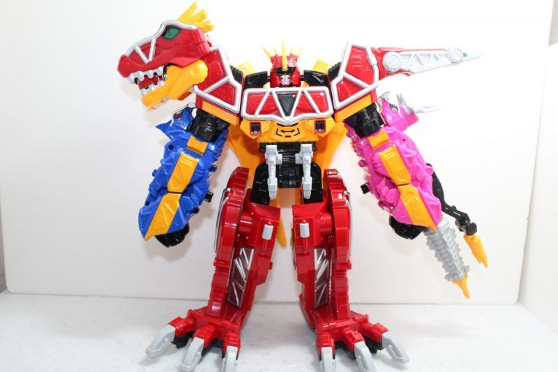 Zyuden Sentai Kyoryuger / Zyudenryu Series Kyoryuzin with Package