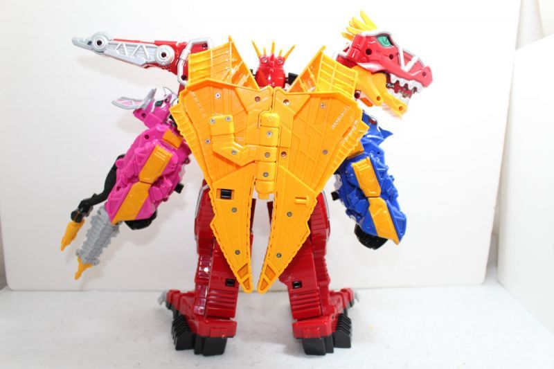 Zyuden Sentai Kyoryuger   Zyudenryu Series Kyoryuzin With Package